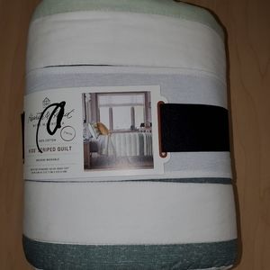 Twin Quilted Comforter